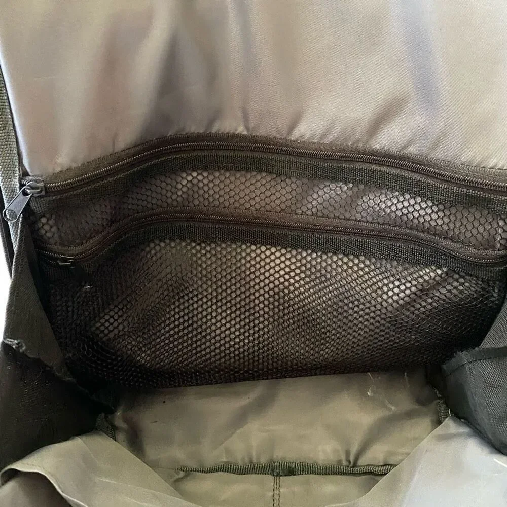 Laptop or work bag w/one main compartment and multiple inner & outer pockets